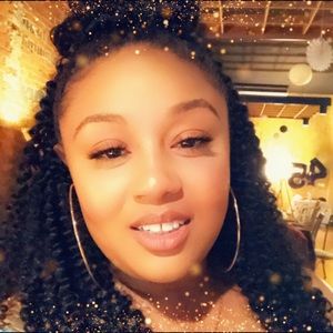 Meet your Posher, Natasha